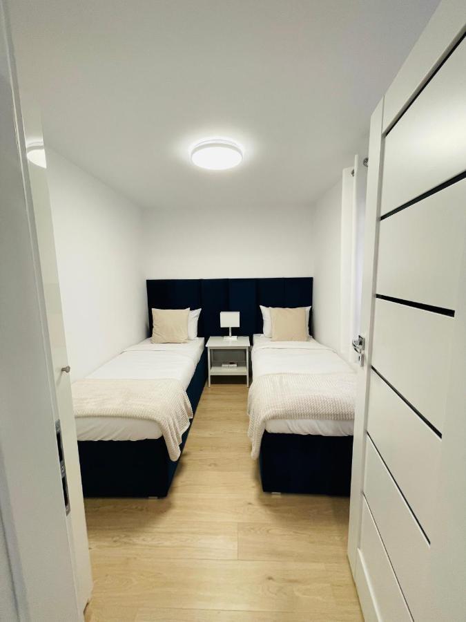 Beds Friends Apartments Затор Екстериор снимка